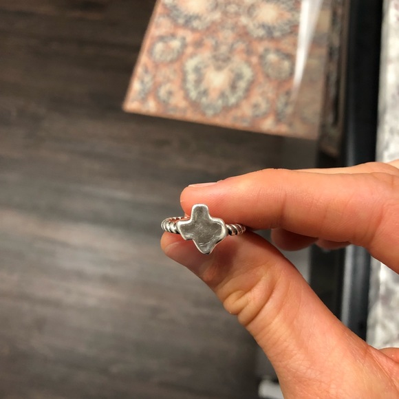 SOLD James Avery Texas Ring - Picture 2 of 3